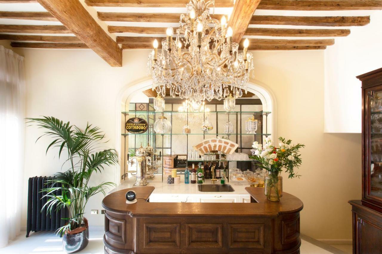 ルーゴ Dimora Deco Bed & Breakfast エクステリア 写真