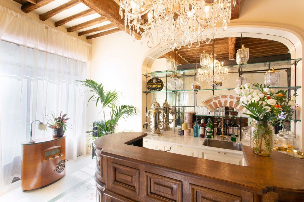 ルーゴ Dimora Deco Bed & Breakfast エクステリア 写真